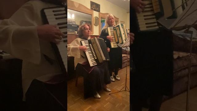 Рио-Рита - Дуэт аккордеонистов - Людмила Батакова и Елена Леменкова. смотреть онлайн