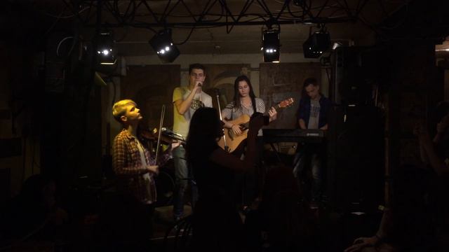ВиК 2.0 /MELOVIN "Без бою"/ смотреть онлайн