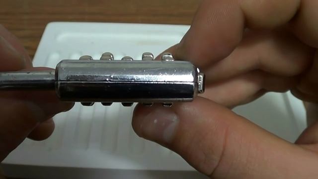 Decoding / Cracking Combination Lock - Digital 40 Lock смотреть онлайн