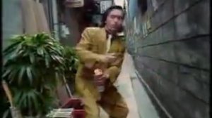 японская реклама средства против тараканов