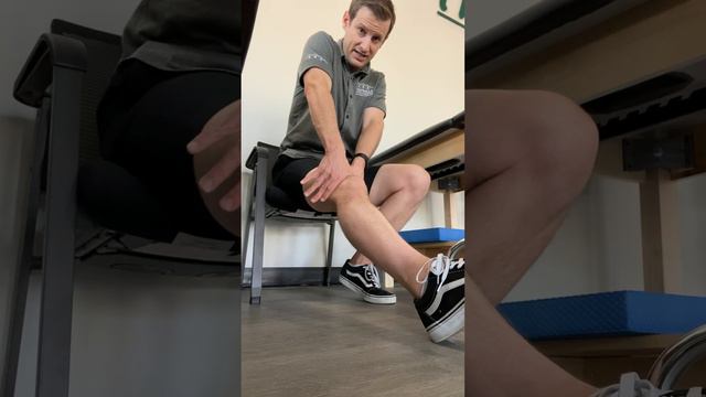 How to get your knee straighter with TWO simple exercises! смотреть онлайн