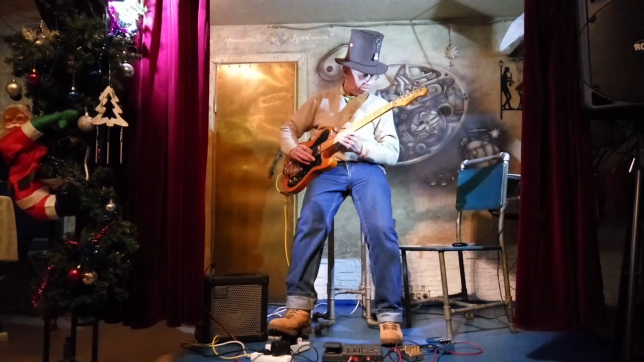 Horny07012017 смотреть онлайн