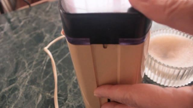 КАК СДЕЛАТЬ САХАРНУЮ ПУДРУ ЗА 5 СЕКУНД смотреть онлайн