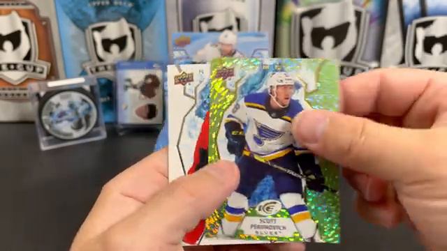 NEW RELEASE! Opening a Hobby Box of 2021-22 Upper Deck Ice Hockey! смотреть онлайн