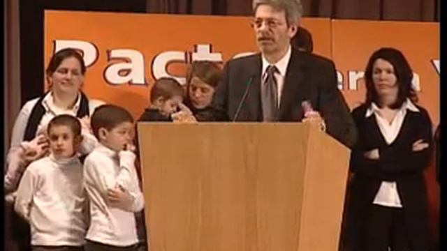 Intervenció Juan Ricart i Reyes López смотреть онлайн