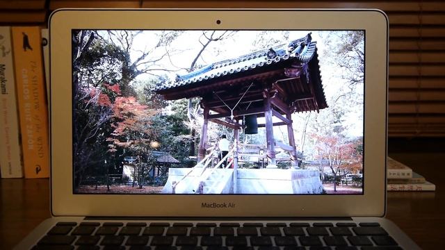 MacBook Air 11" - Playing 1080p Video смотреть онлайн