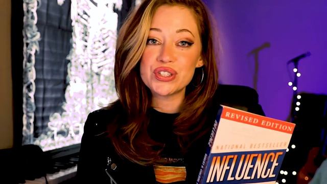 The TOP 7 BUSINESS BOOKS You NEED To Read As A WRITER