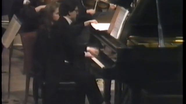 A. TORRANDELL: Concert per a piano, op. 64 (I. Allegro ma non troppo). Joan Moll. Julio Ribelles смотреть онлайн