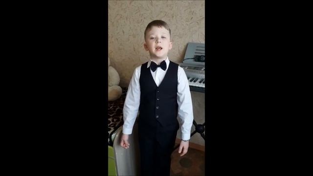 Стихотворение Белая берёза, автор Сергей Васильев. Кашперов Родион, 7 лет смотреть онлайн