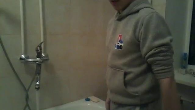 "СМЫВАЕМ МАКИЯЖ ПОСЛЕ ДЕВОК" доводим оператора до приступа смеха смотреть онлайн