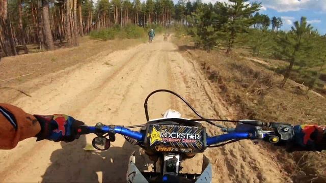 ЭНДУРО НА БЕЛОЕ ОЗЕРО ПОТОМ НА ЧЕРНОЕ l БЕРЁМ БРОДЫ ГРЯЗЬ ПЕСОК l ЭНЕРГИЧНАЯ ПОКАТУШКА НА GR2 смотреть онлайн