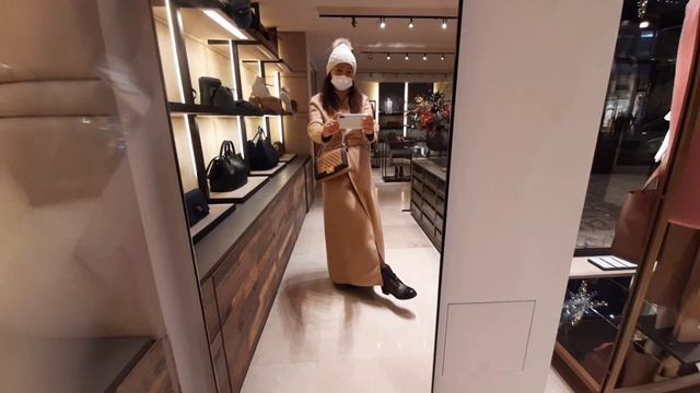 италия Падуя весенняя коллекция max mara пальто голубое смотреть онлайн