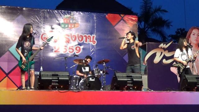 วงOver Jump - จันทร์เจ้า @ Siampark Music смотреть онлайн