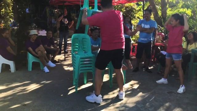 FAMILY REUNION GAMES! смотреть онлайн