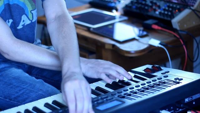 Korg Gadget & MicroKorg - Live Jam смотреть онлайн