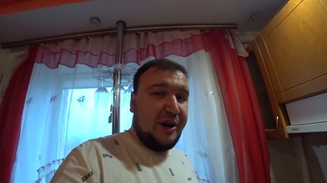 СОЛДАТ VS ШКОЛЬНИК СОРЕВНОВАНИЕ ПО ГОТОВКЕ / У КОГО ЛУЧШЕ БЛЮДО смотреть онлайн
