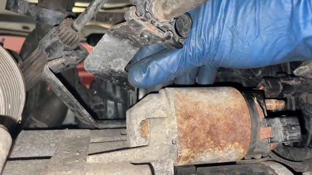 How To Replace The Starter Motor On A 2007-2013 MINI Cooper Base (R56) - Not Starting or Turning On смотреть онлайн