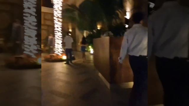 FREE COCKTAILS 🍸 & HAPPY HOURS AT THE ATLANTIS DUBAI UNDERWATER BAR & RESTO смотреть онлайн