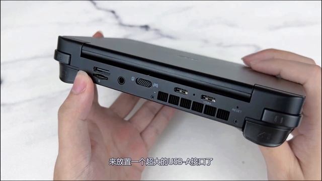 GPD WIN Mini开箱评测，一台身材娇小的翻盖Win掌机 смотреть онлайн