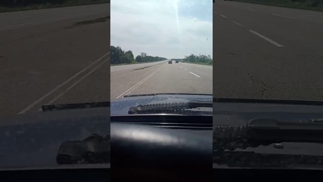 летим в Одессу на ласточке.120 км/ч ВАЗ 2107 едет спокойно и без напряга. смотреть онлайн