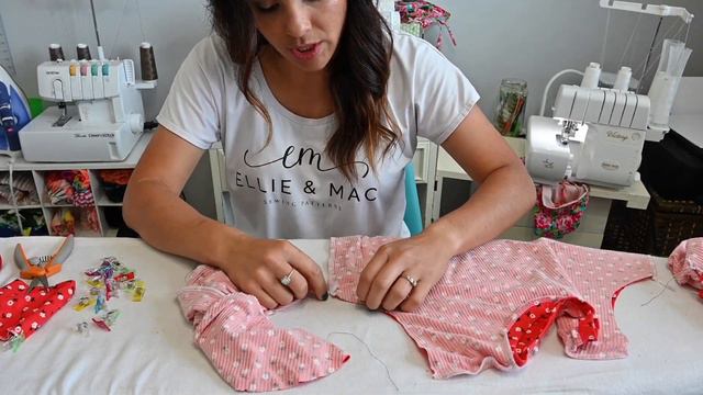 Easy Sewing Tutorial- How To Add Bishop Sleeps To Your Favorite Top смотреть онлайн