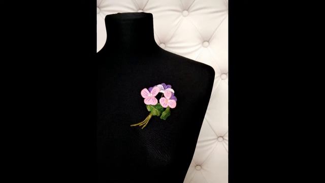 Брошь из шерсти "Букет Анютиных глазок" / Felted wool brooch "Viola Bouquet" смотреть онлайн