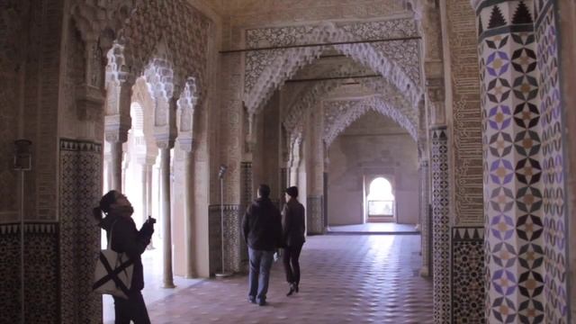 Visiting Alhambra in Granada, Spain! смотреть онлайн