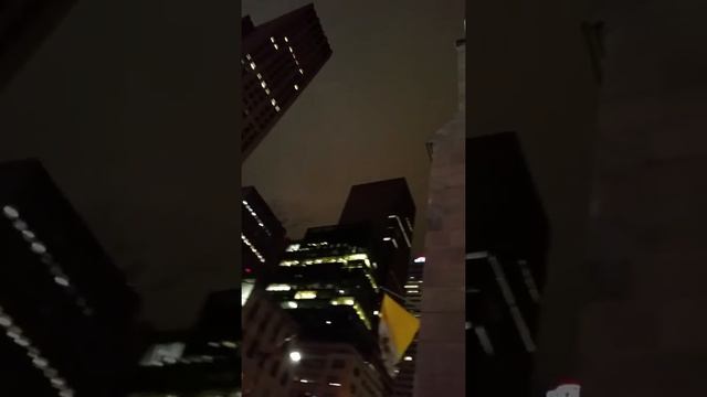 Rockefeller building - New York смотреть онлайн