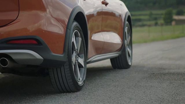 FORD FOCUS ACTIVE смотреть онлайн