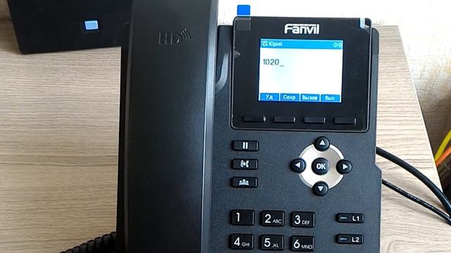 Видеообзор Voip-телефона с цветным (!) экраном за 3060 р. - Fanvil X3S