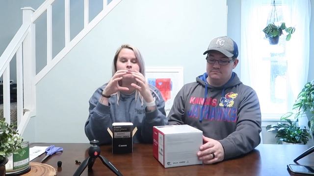 A NEW VLOG CAMERA | Unboxing Canon M6 Mark ii смотреть онлайн