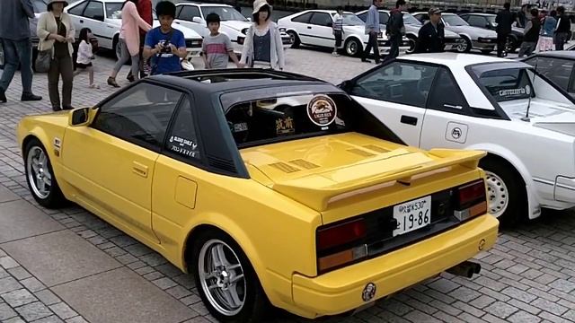 First Generation Toyota MR2 Party - AW11 смотреть онлайн