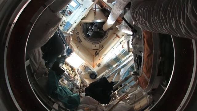 Station Tour: Zarya and Zvezda смотреть онлайн