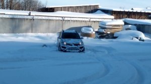 Sandero Stepway с ESC (ASR) по снегу толщиной 25 см...
