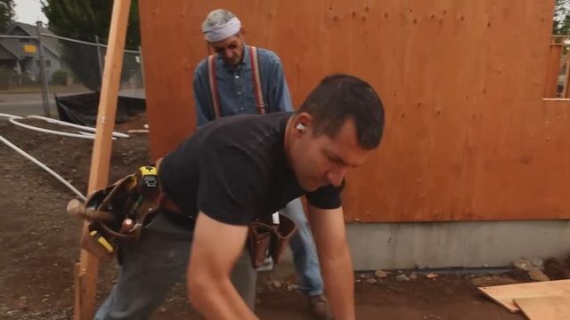 Framing Basics: 6 Tips for Spreading Wall Plates on a Subfloor смотреть онлайн