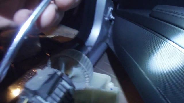 DIY Mercedes S Class W221 AC Blower Motor Code 9516 Fix Service.