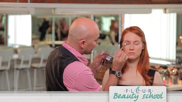 Beauty school: smoky eyes смотреть онлайн