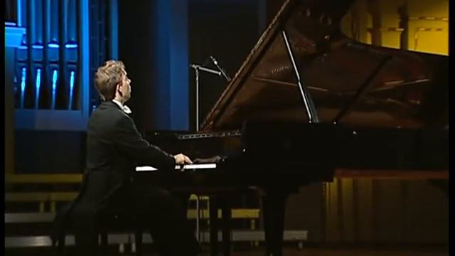 "New Musical Generation" presents: Ingolf Wunder plays S.Rachmanonov Prelude op.32 no.5 in G major смотреть онлайн