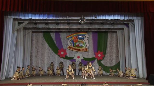 Танец коллектив Росава "Под северным сиянием" смотреть онлайн