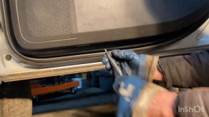 Снимаю карту двери Volkswagen Touareg 2002 - 2010 Как снять карту правой передней двери ? #запчасти