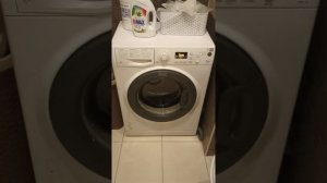 Стиральная машина Hotpoint Ariston 7 кг модель WMSG 7106