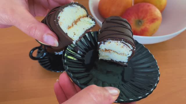 Глазированные сырки - невероятное лакомство! Легко? смотреть онлайн