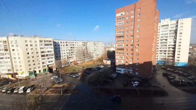 Обзор одного из подьездов самого длинного дома в Тюмени ,,Китайская стена" (110) смотреть онлайн