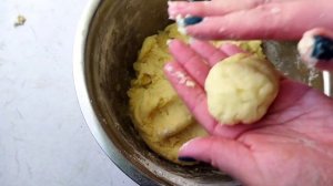 Картопляники. Картофельные пирожки как у бабушки. Пирожки из картофеля. Зразы Картофельное тесто