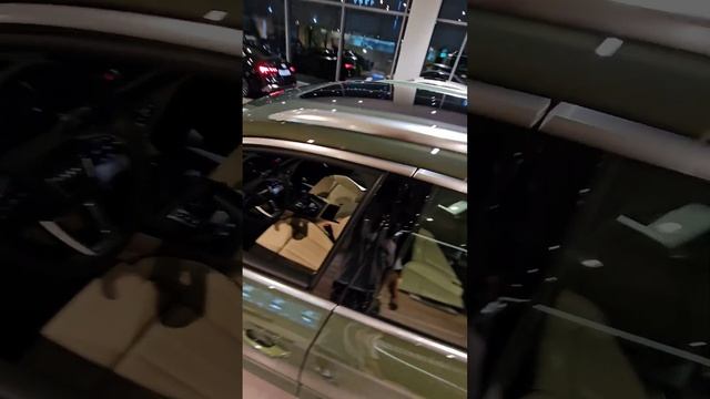 Сколько стоит AUDI Q5 Quattro S line premium TDI 40 23г. смотреть онлайн