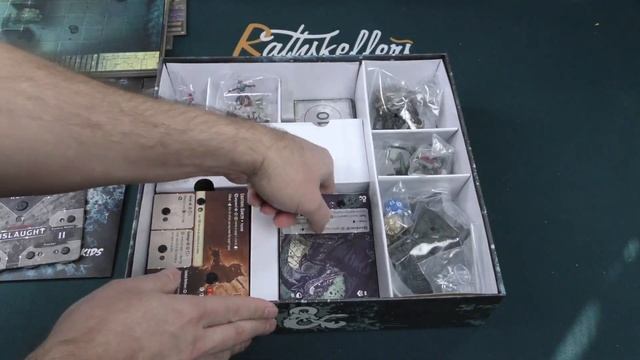 Dungeons & Dragons Onslaught - Daily Game Unboxing смотреть онлайн