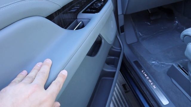 2019 Lincoln Navigator Vs 2019 Ford Expedition: Is The Navigator Worth $15,000 More???