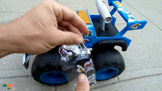 Episode 4! Learn Colors with Fun! Big Monster Truck full of STICKERS Crashes into a Wall of Colors! смотреть онлайн