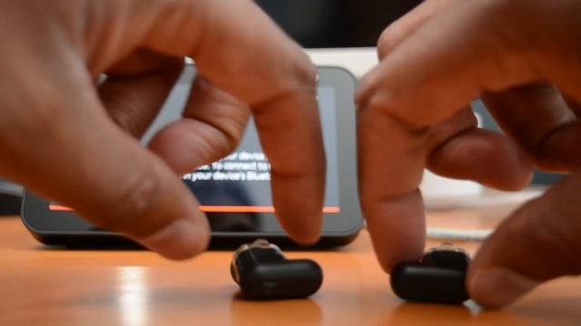 Bluetooth Pair your Headphones to the Echo Show смотреть онлайн