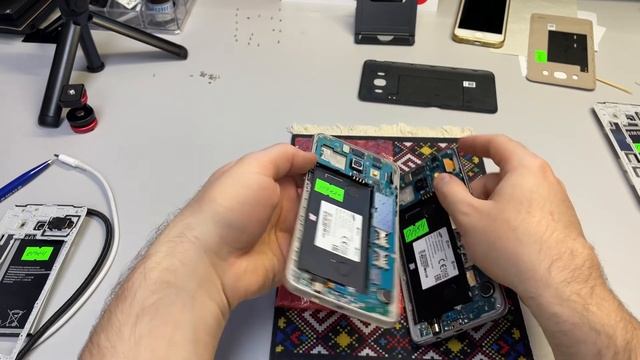 Выдергиваем данные из разбитого телефона смотреть онлайн